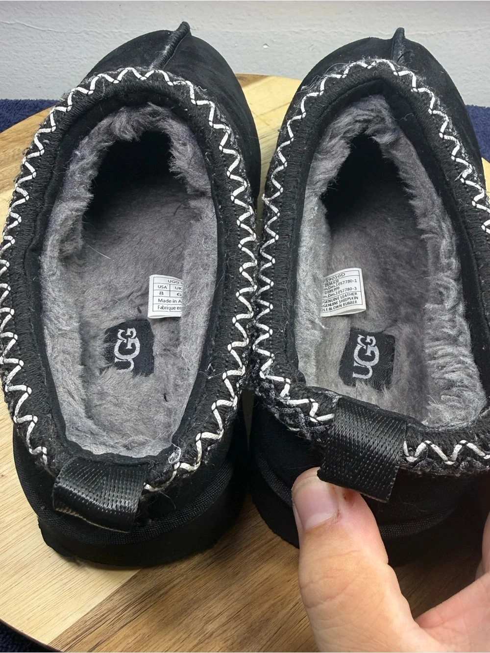 UGG Tasmen Slipper (Men’s 8)